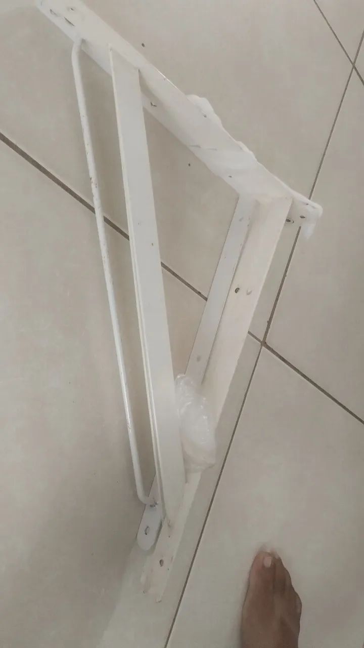 Suporte de ferro para partileiras 