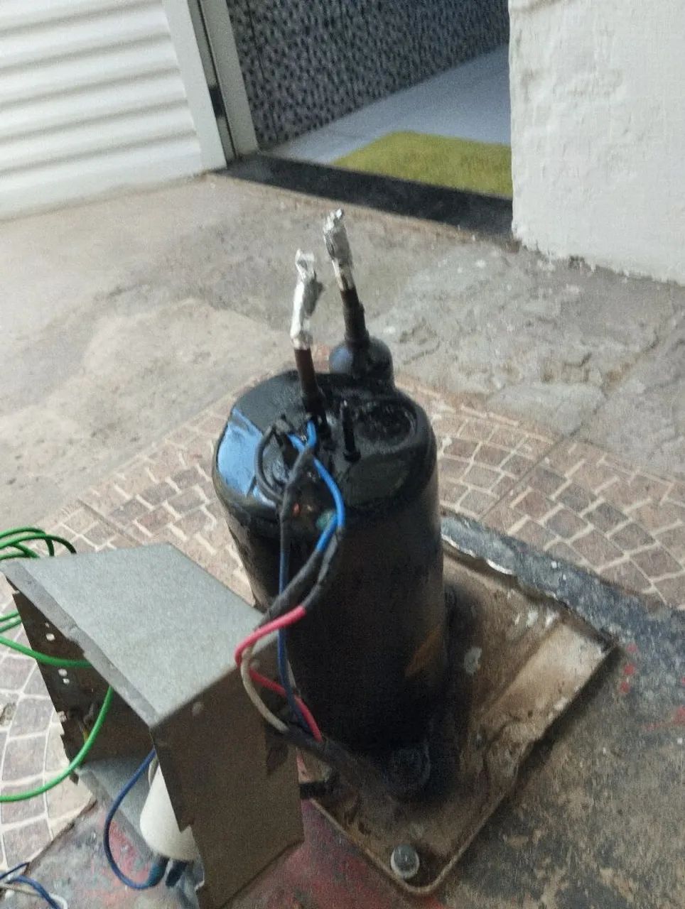 COMPRESSOR DE AR CONDICIONADO DE 9.000 BTU'S - Foto 3