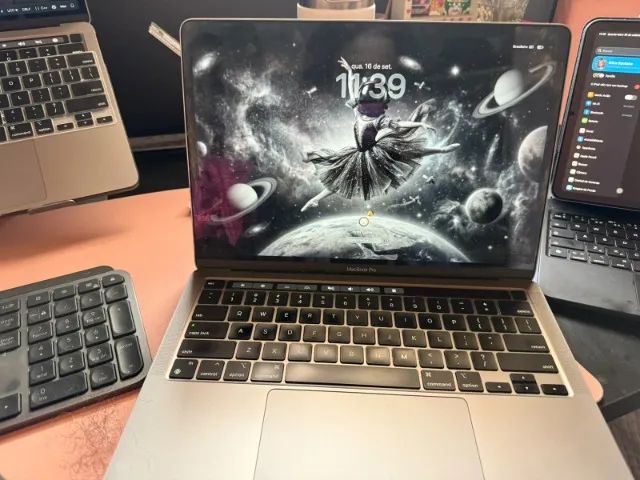 Macbook Pro M1 2020 13 Cinza-espacial 8gb De Ram - 256gb