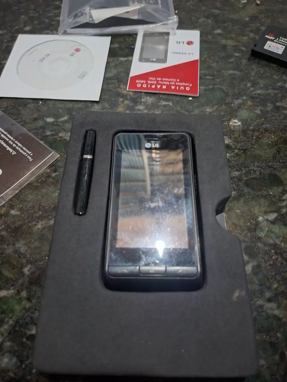 Telefone celular LG KE990C.  - Foto 2