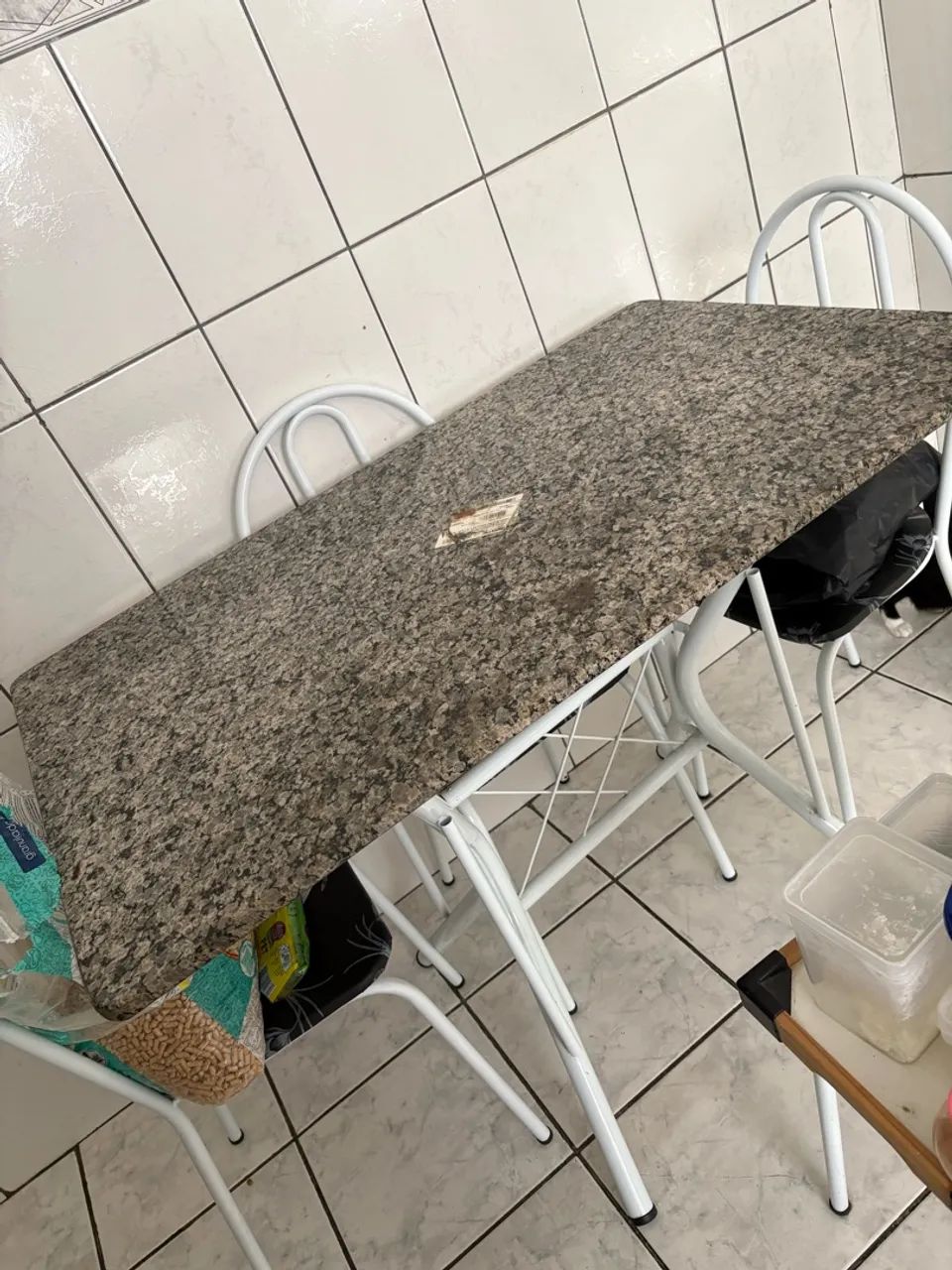 Mesa com 4 cadeiras  - Foto 2