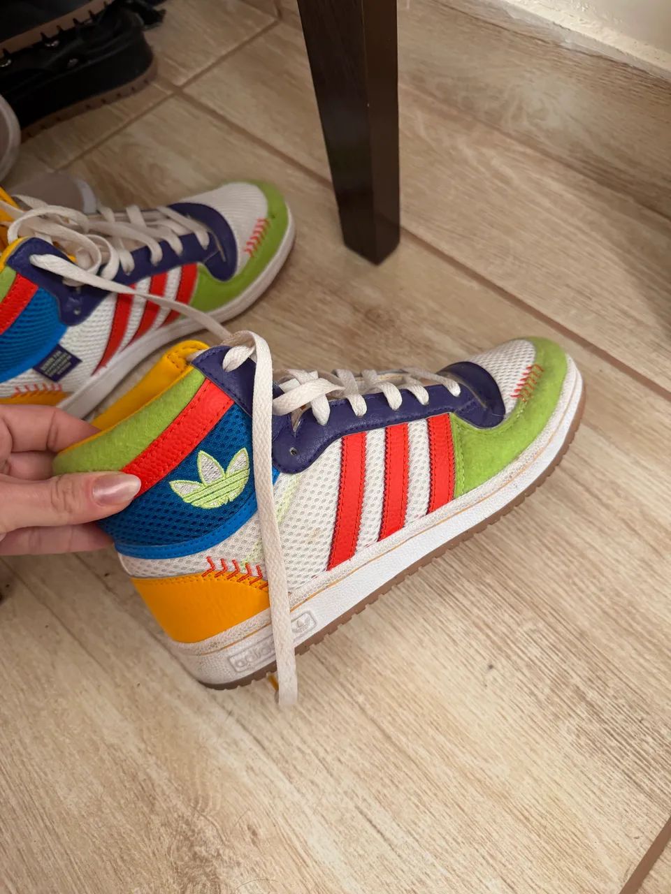 Tênis adidas 36
