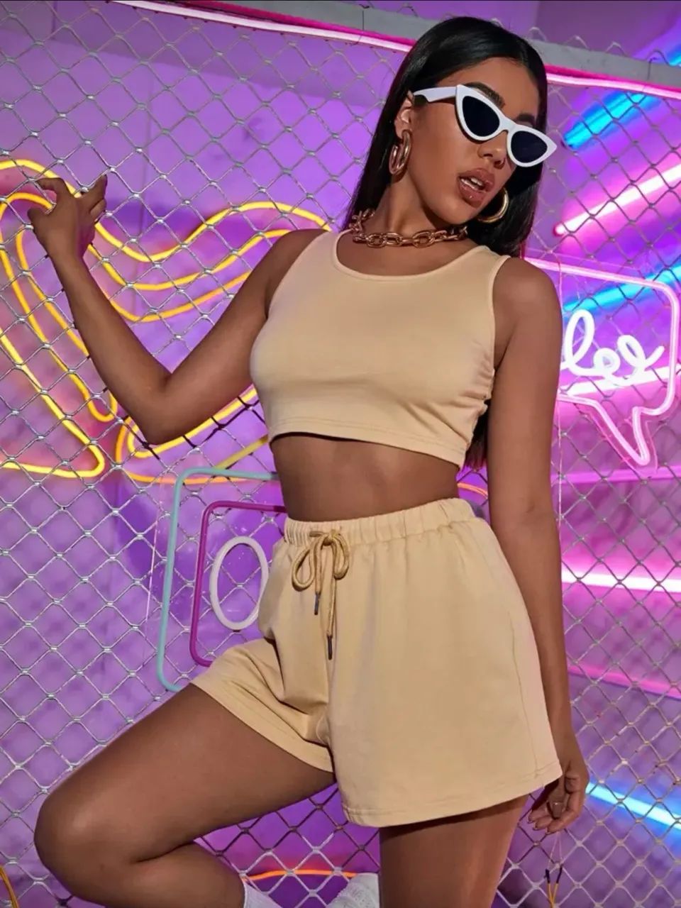 conjunto bege básico regata e shorts shein P