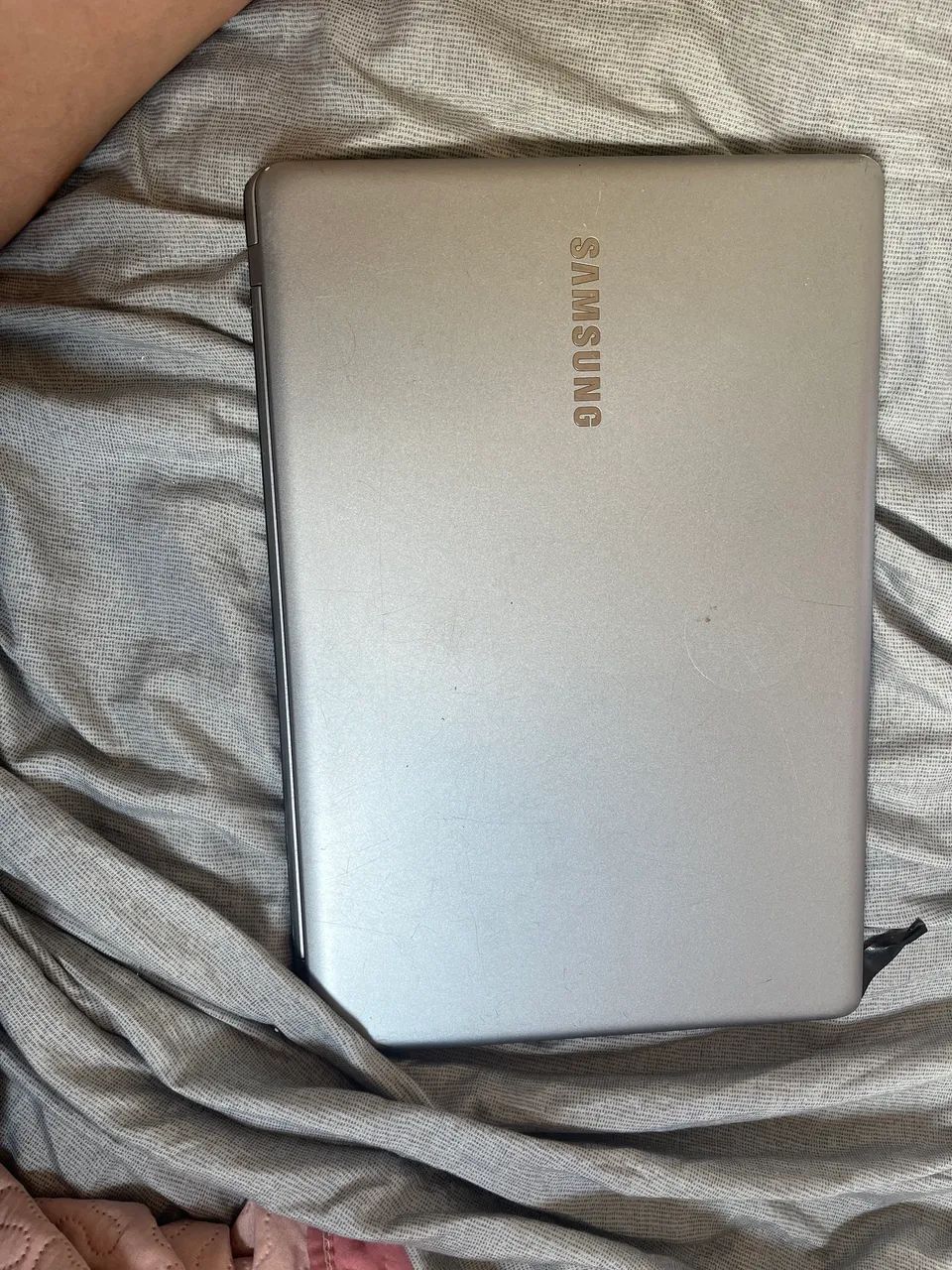 Vendo Notebook Samsung - defeito no teclado! 