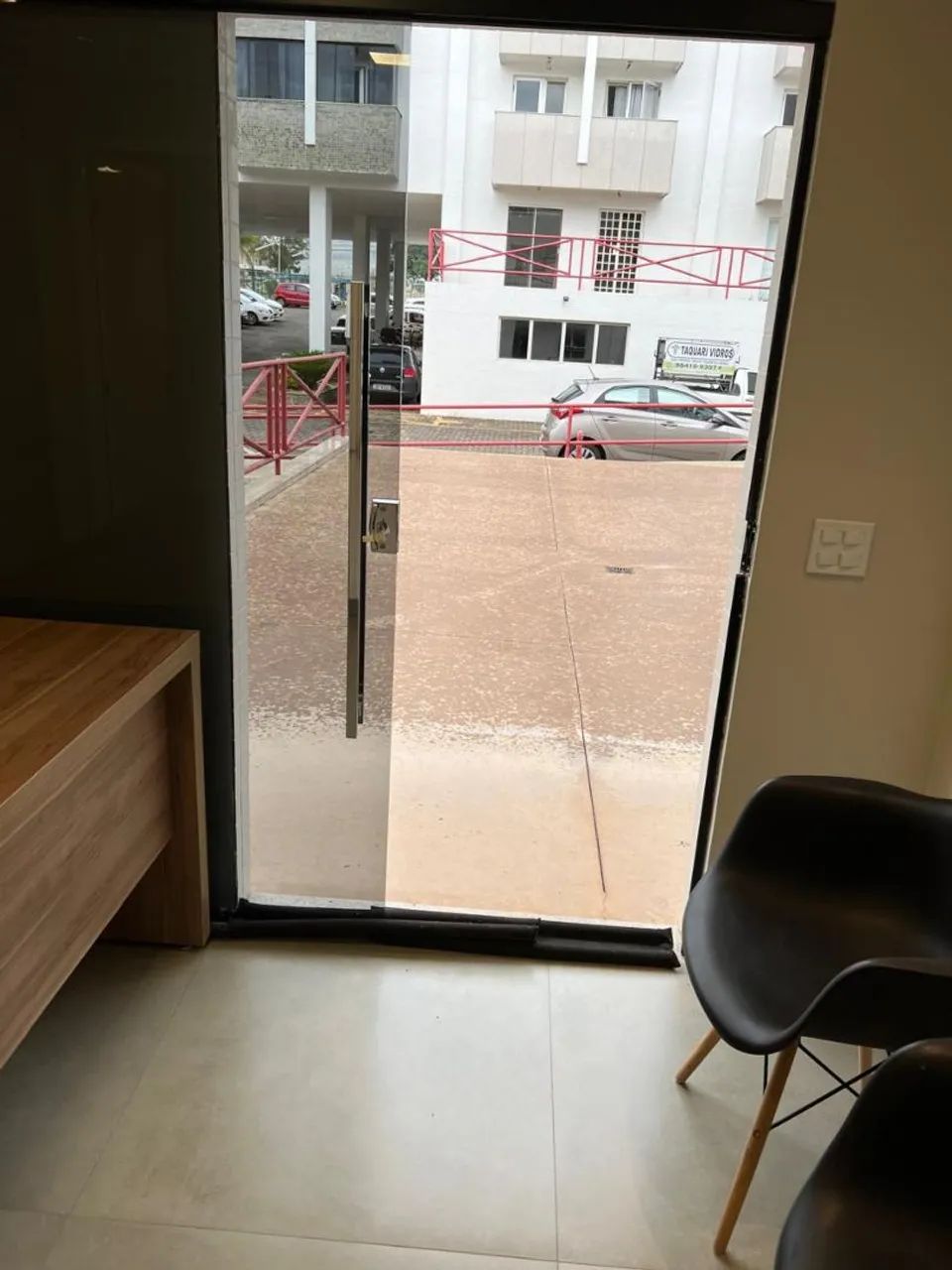 Alugo sala comercial mobiliada, escritório, consultório na asa norte - Foto 2