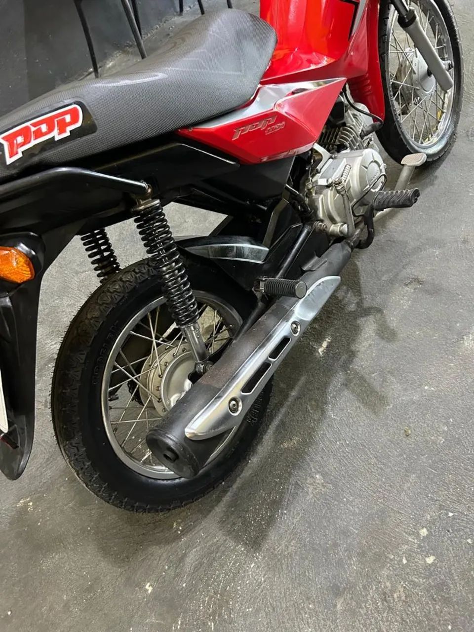 Moto pop 2020 bem conservada valor 10 mil - Foto 2
