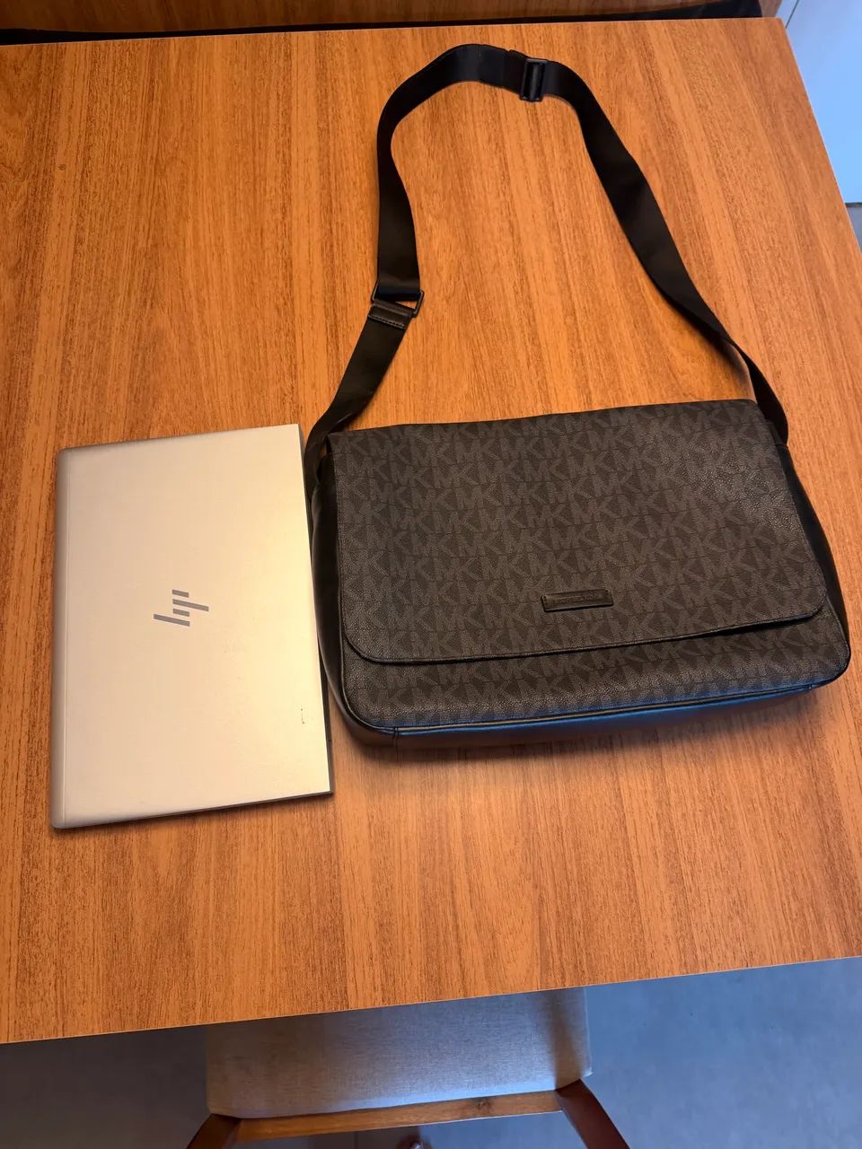 Bolsa masculina da Michael kors - Foto 2