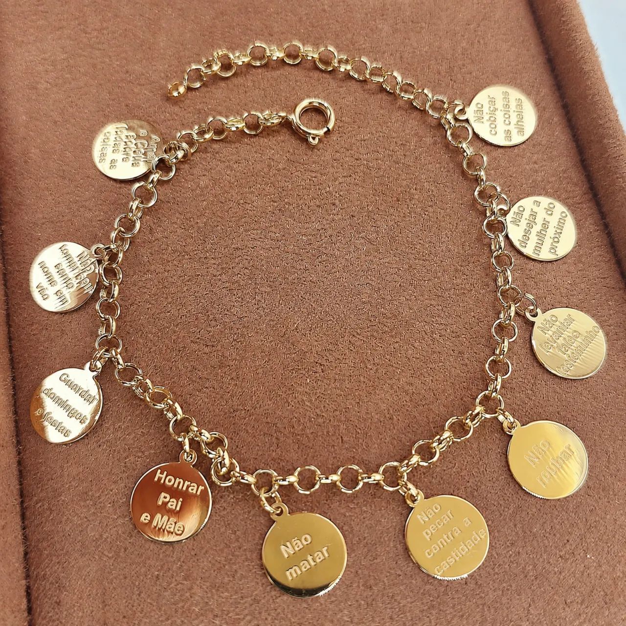 Pulseira 10 Mandamentos em Ouro 18k 750