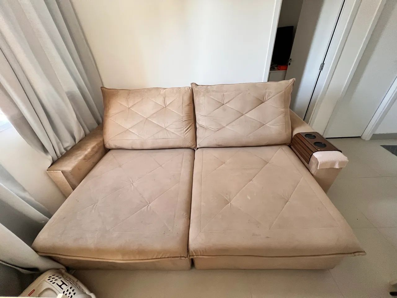 Sofá grande e confortável 