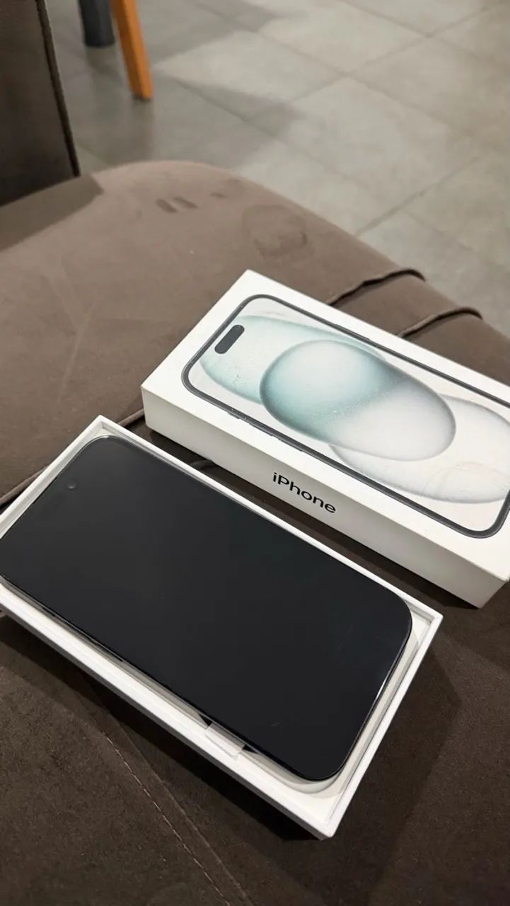 iPhone 15 