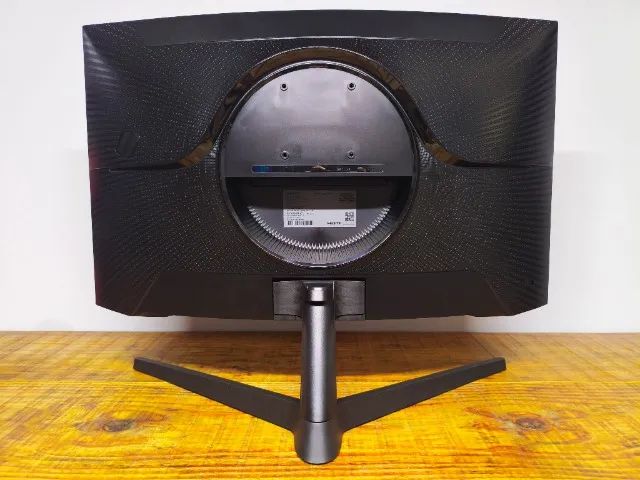 Monitor Gamer Samsung Odyssey G5 27" QHD 165Hz Curvo - Foto 4