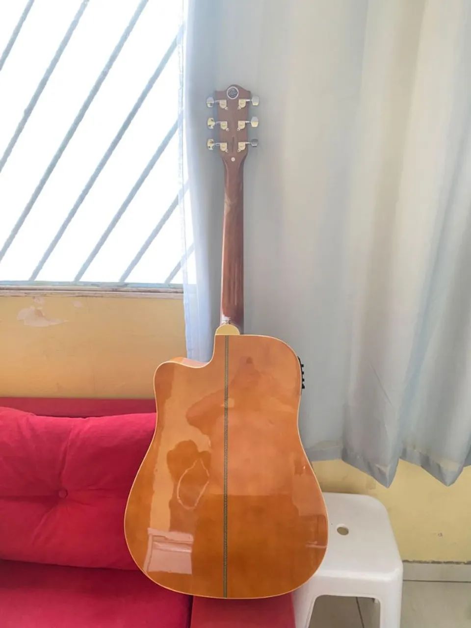 Violão tagima