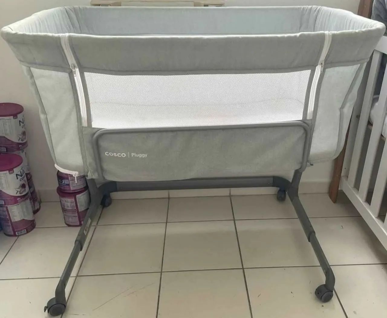 Berço Cosco que acopla na cama  - Foto 2