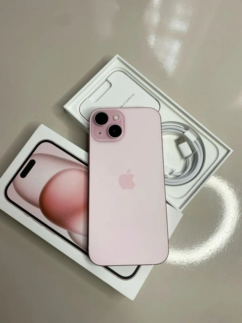 iPhone 15 normal 