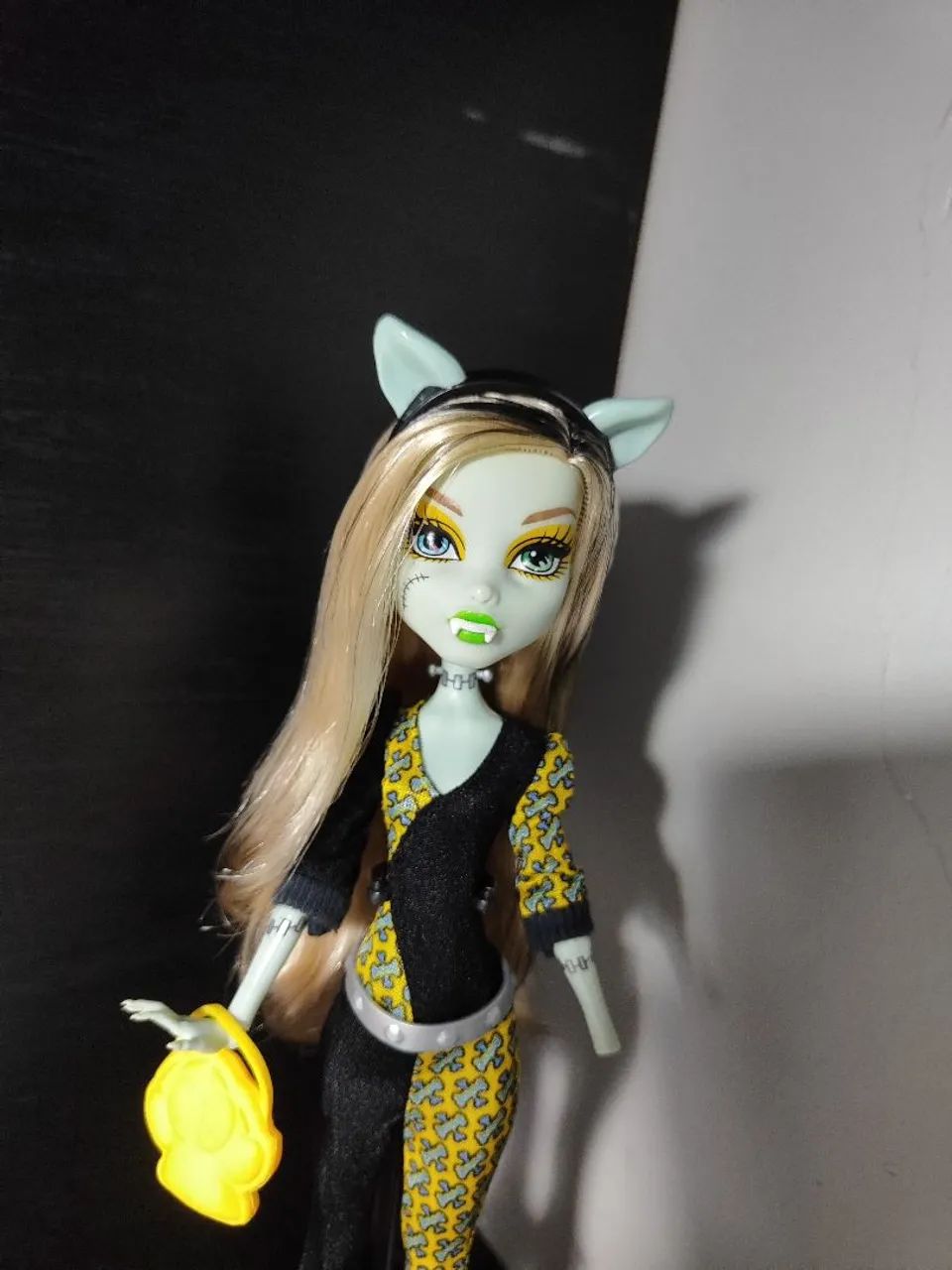 Boneca Monster High Frankie Stein Freaky Fusion G1  - Foto 2