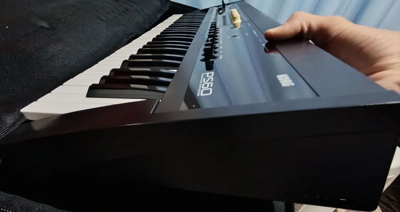 Sintetizador Korg PS60 - Instrumentos musicais - Morro do Meio