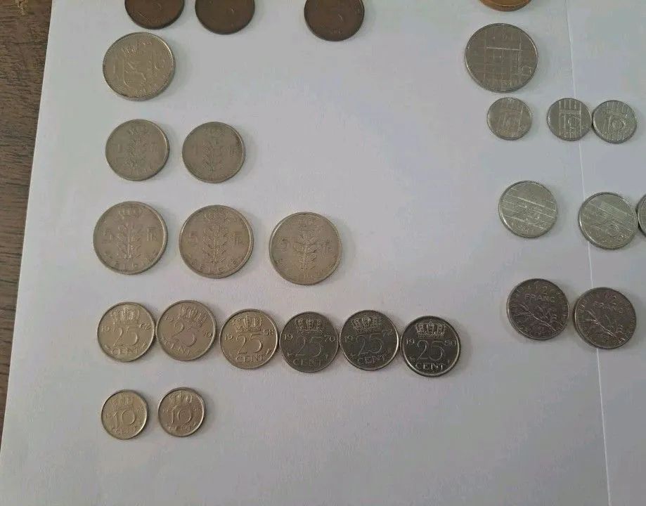 LOTE COM 36 MOEDAS ANTIGAS - EUROPA E ÁSIA - COLEÇÃO - Foto 3