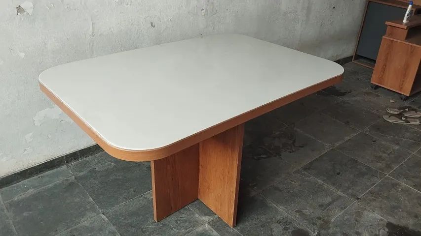 Mesa de jantar + 4 cadeiras