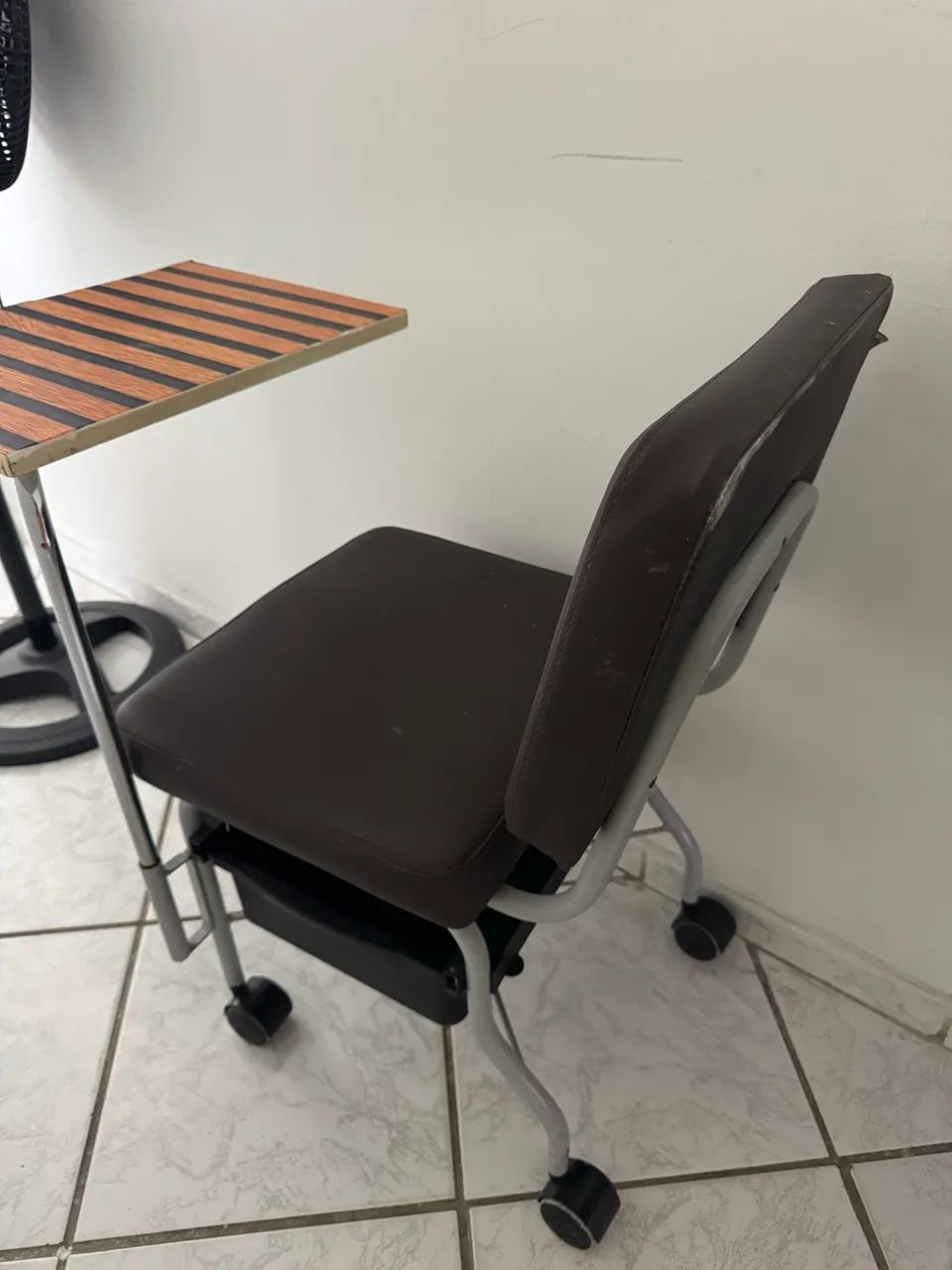 Cadeira de manicure 