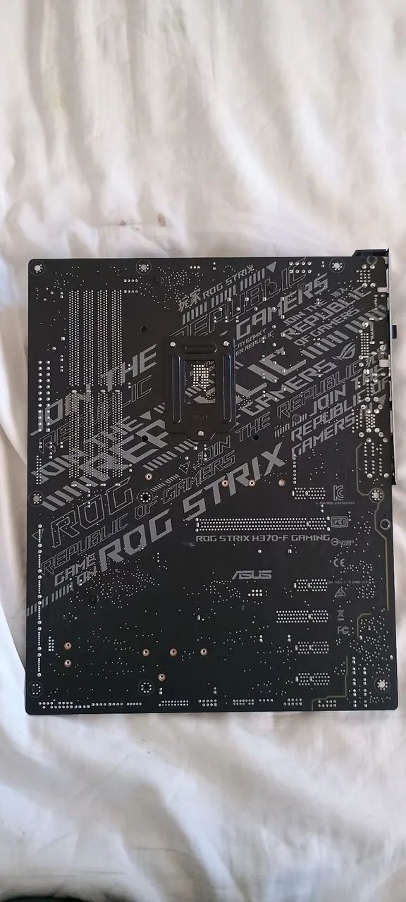 Vendo placa mãe rog strix - Foto 3