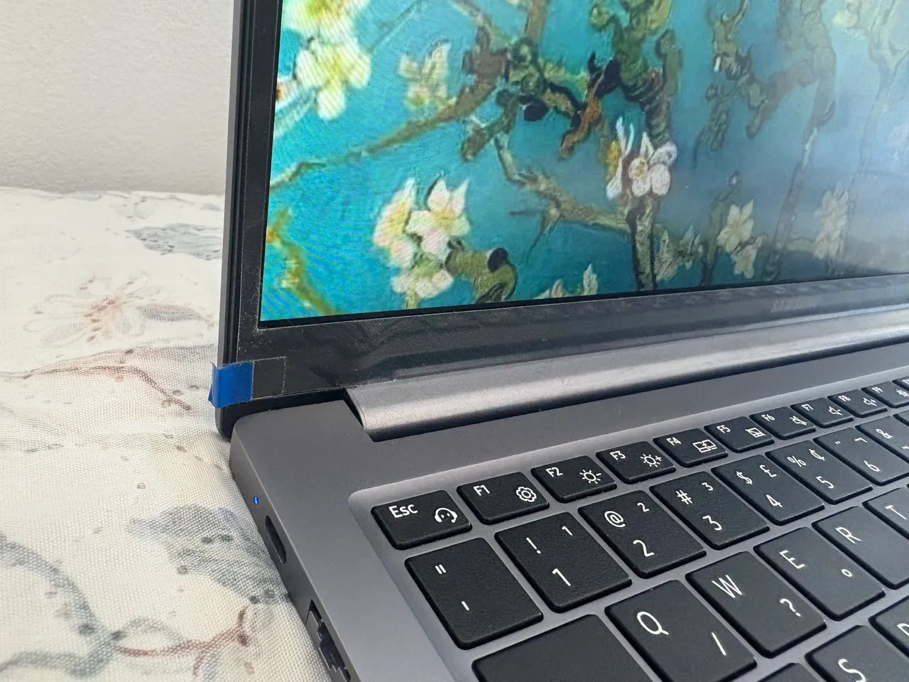 Notebook Samsung Galaxy Book4 i3 8GB 256 - Foto 4