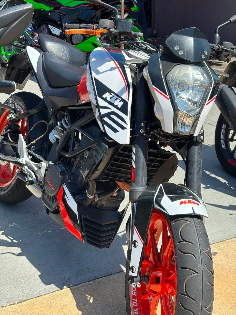 KTM Duque 200