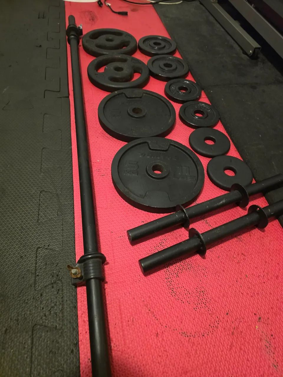 Conjunto de treino, barras e anilhas - Foto 2
