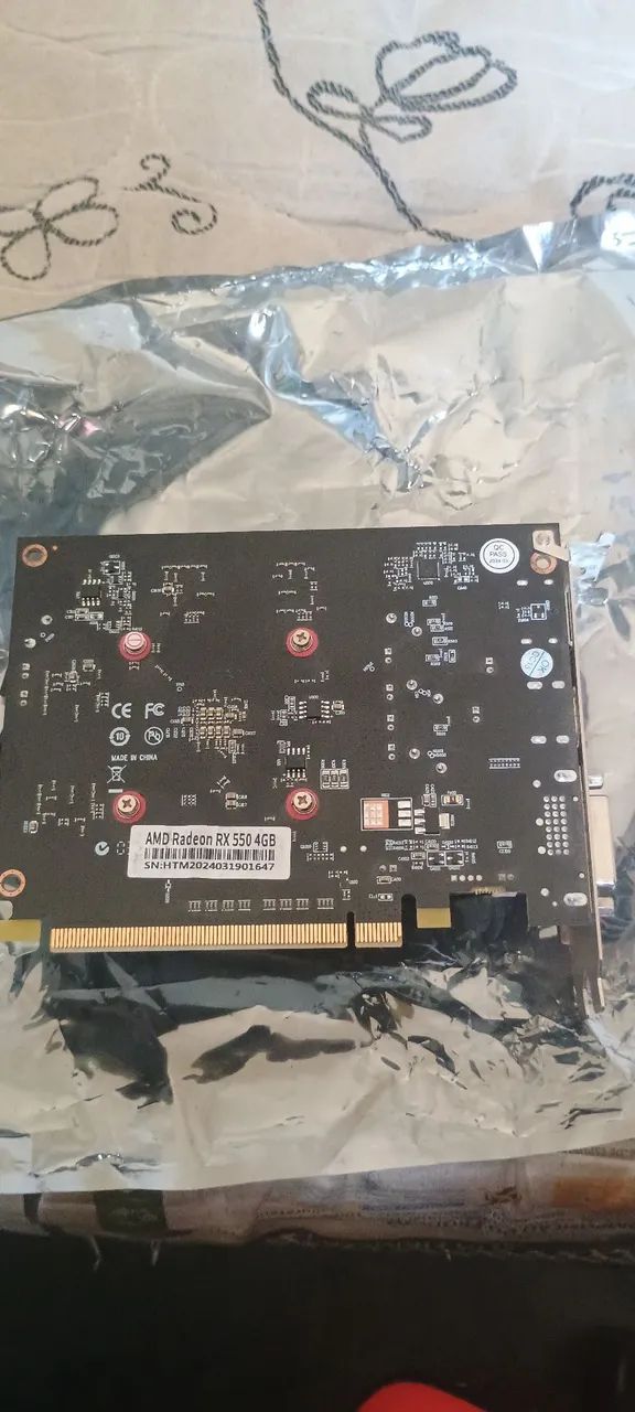 AMD Radeon RX 550 4GB GDDR5 (128 bits) - Foto 2