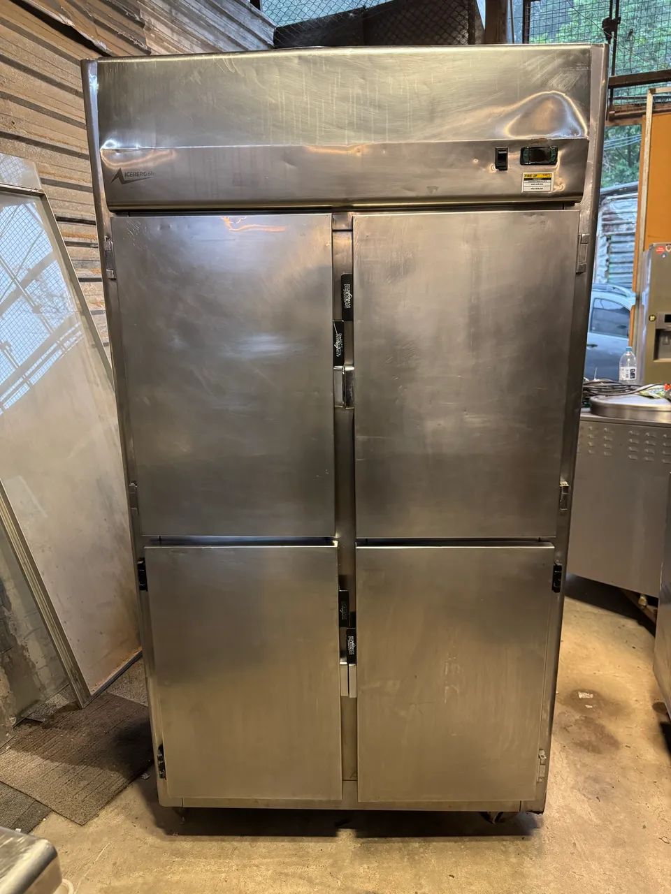 Congelador comercial 4 portas 