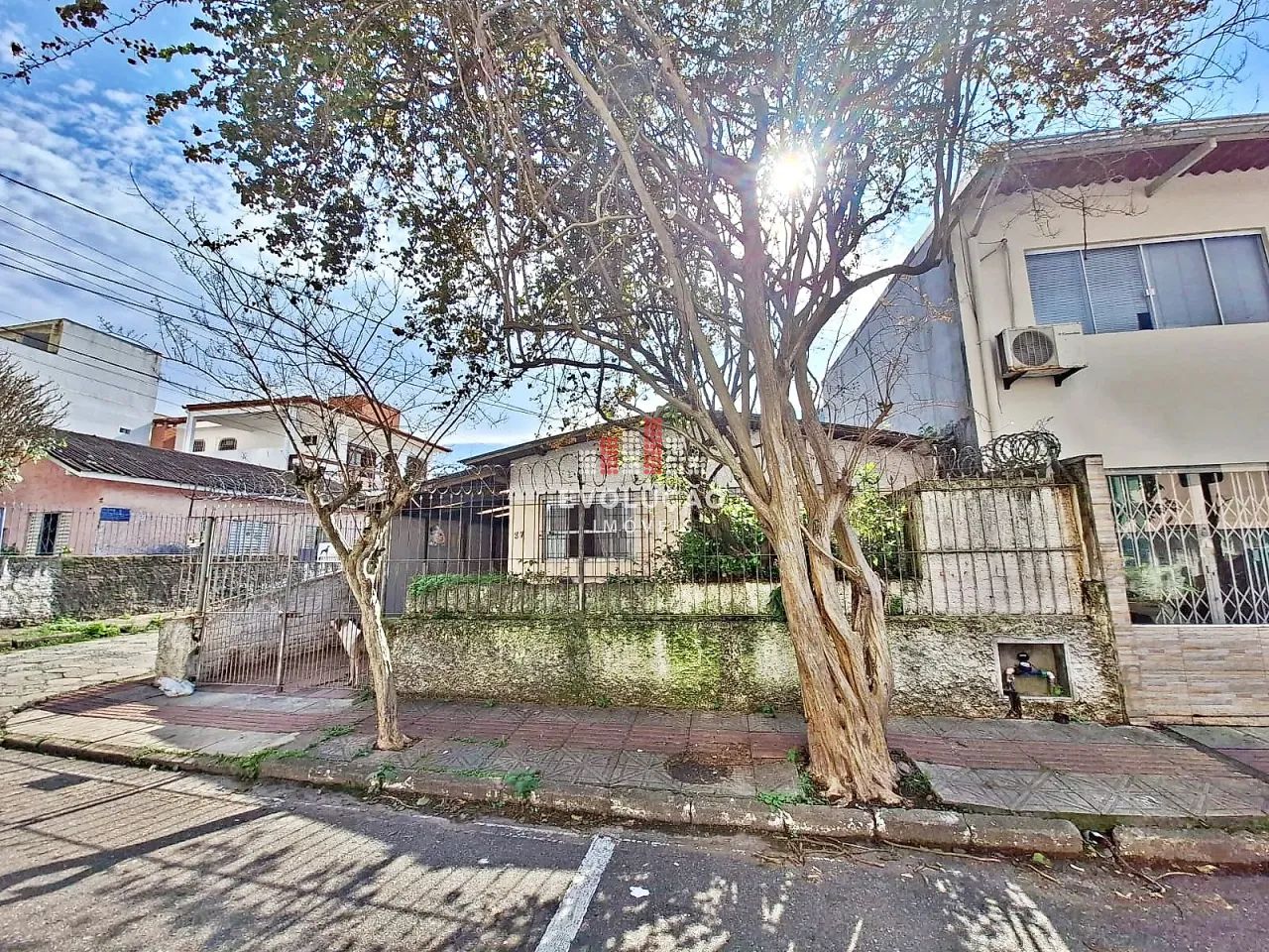 CASA 2 Quartos, 2 Vagas, Churrasqueira - Campinas