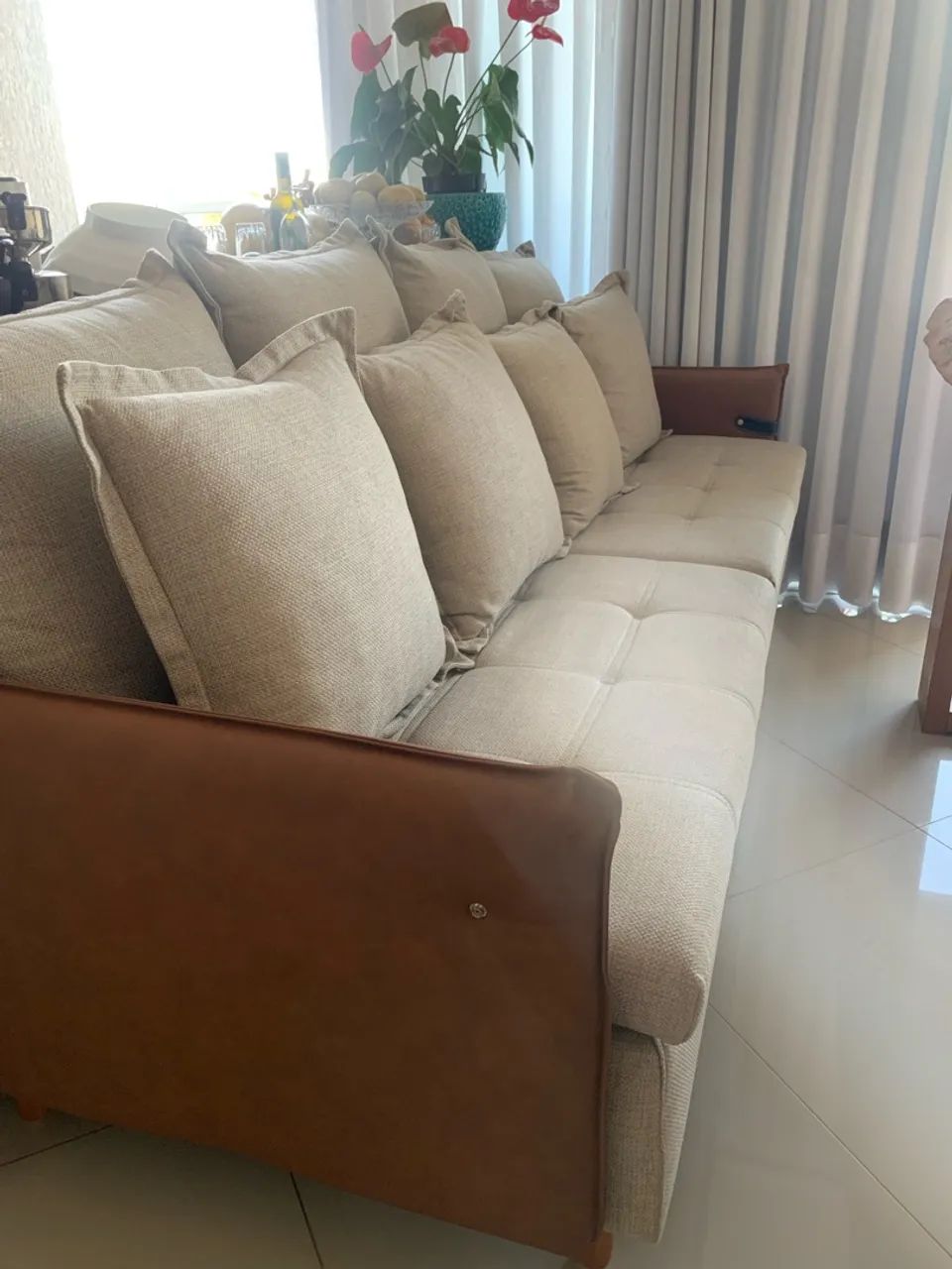 SOFÁ SEMINOVO no tecido linho parcela em até 3x - Foto 2