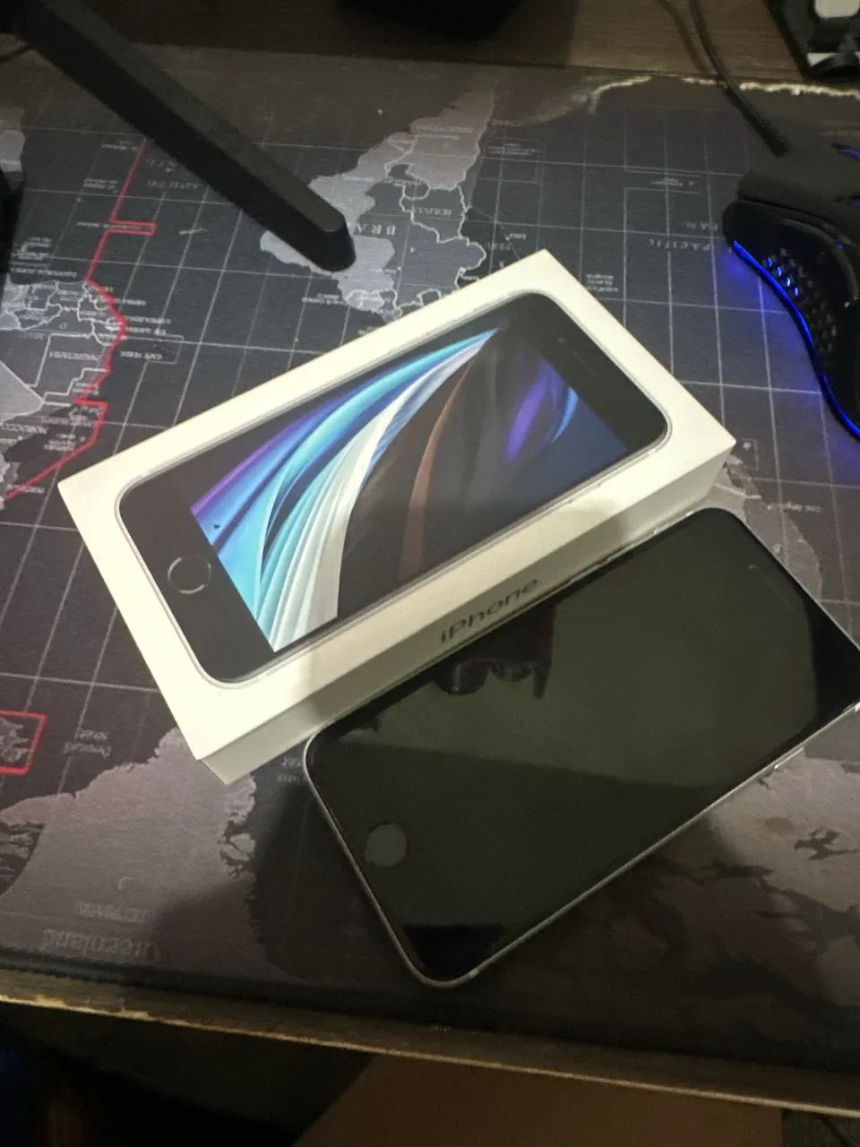 Iphone SE 2ºGeração (76% Saude Bateria)
