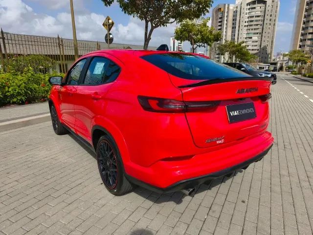 Fiat Fastback Abarth Turbo Flex 1.3 Aut. 2025 - Foto 4