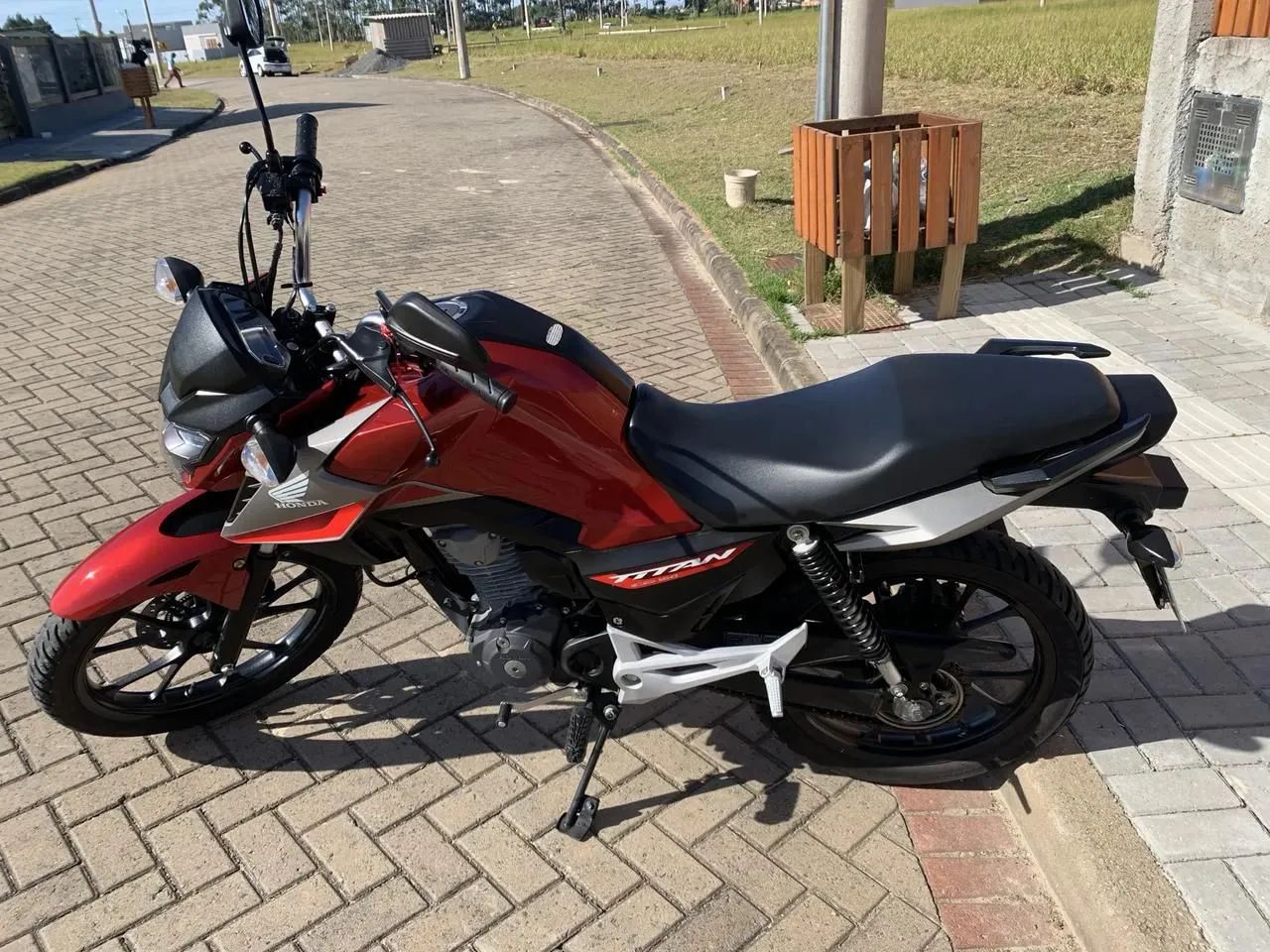 VENDO MOTO PARCELADO - Foto 2