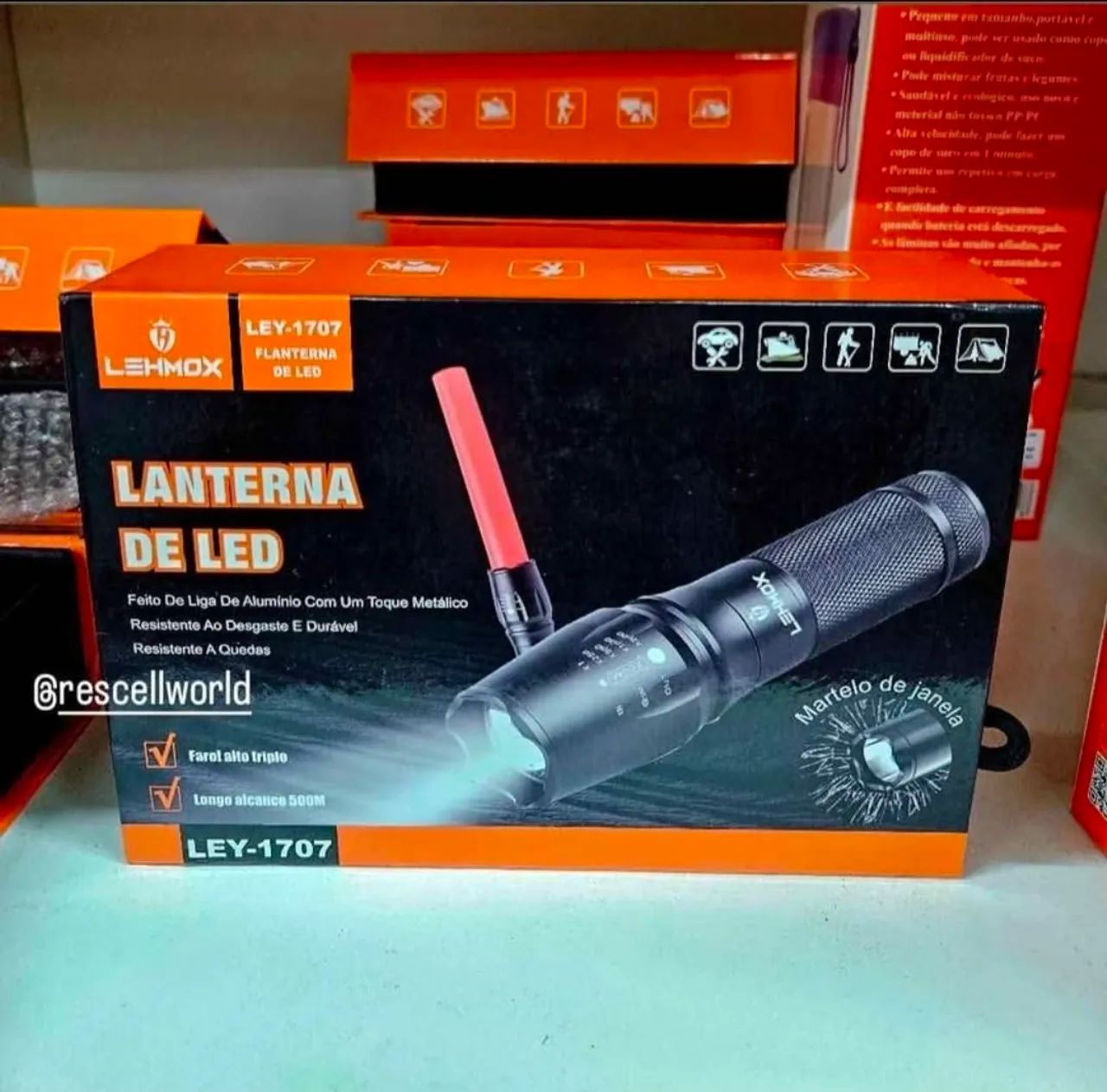 Lanterna de Led Tática Recarregável.