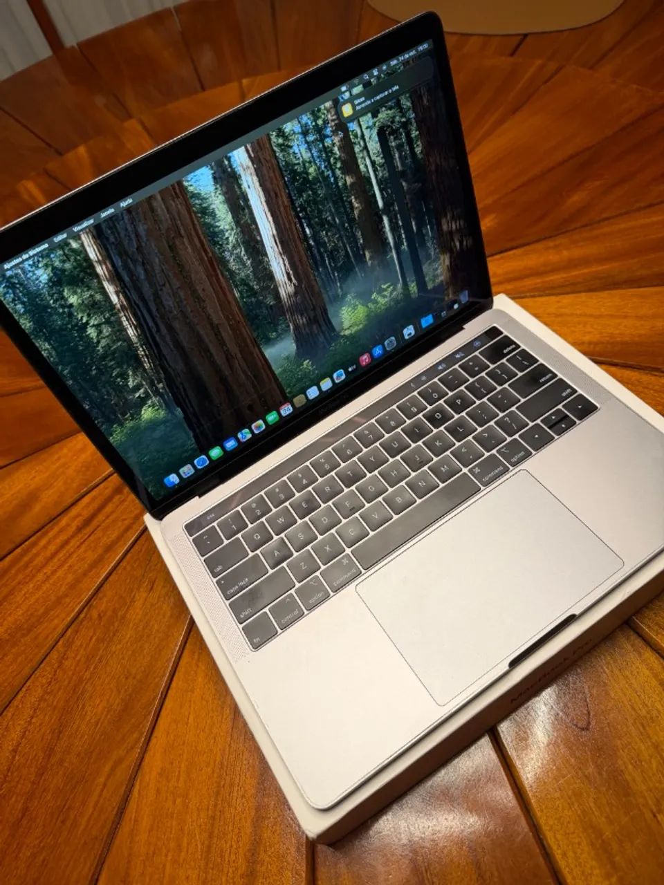 MacBook Pro 13" 2019 i5 8GB 128GB Touch Bar com caixa - Foto 5