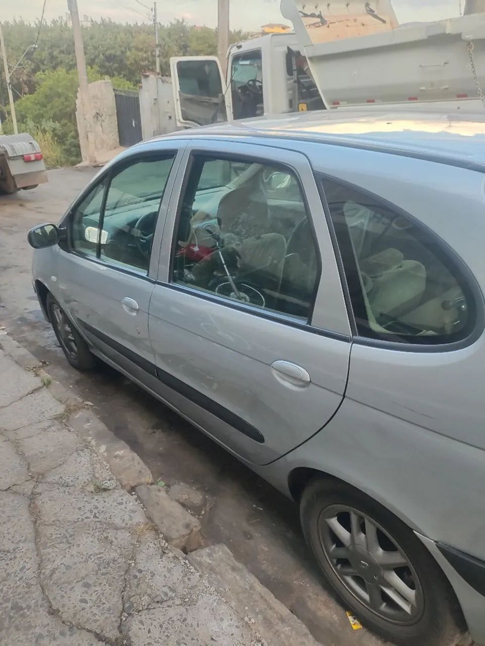 Renault Scenic Rxe/ Privilège 2.0 16V 5P Mec. 2005