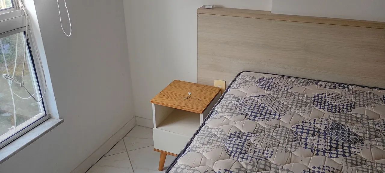 Vendo cama box com colchão ortobom