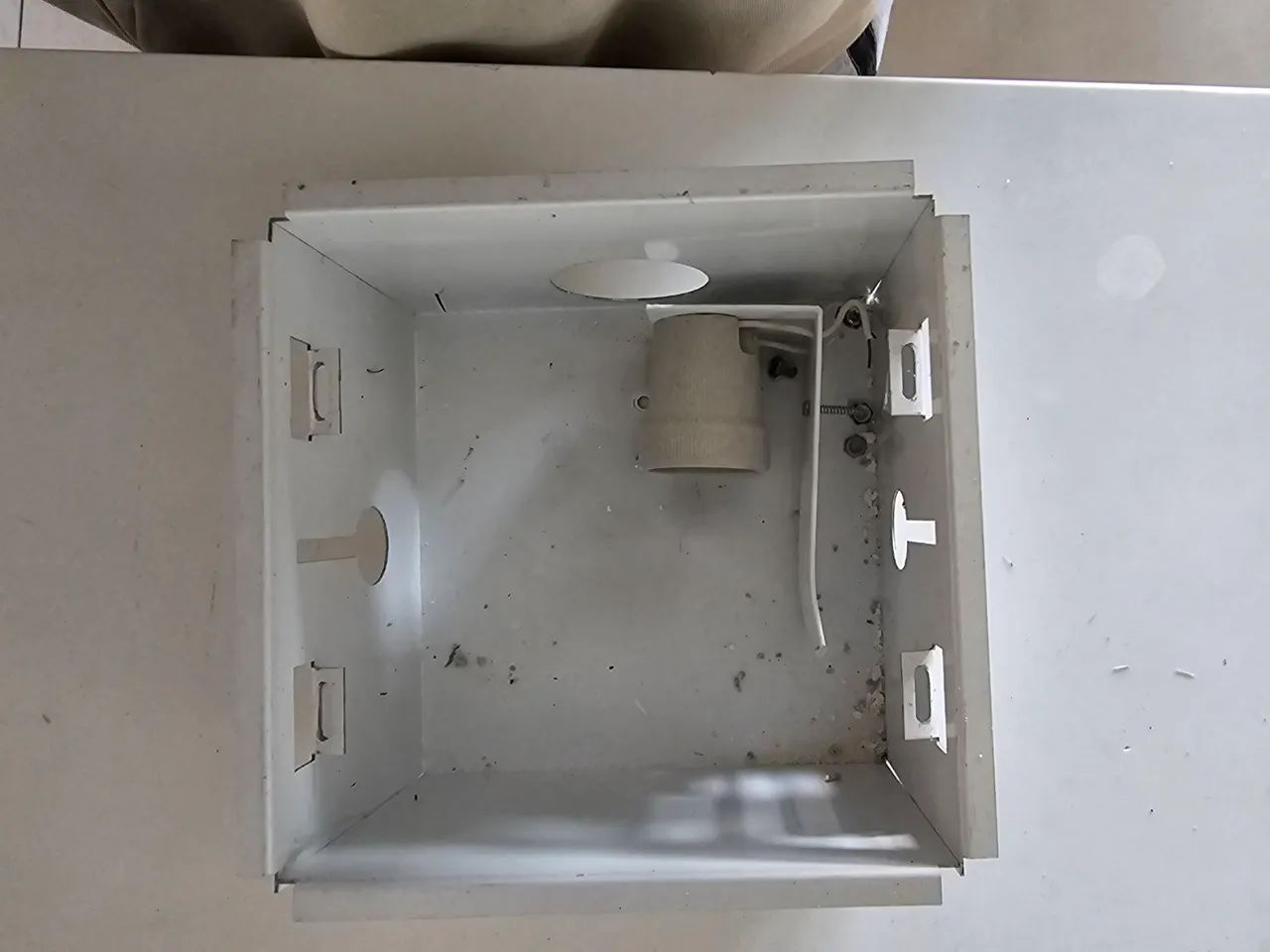 Plafon de embutir para lampada - Foto 3