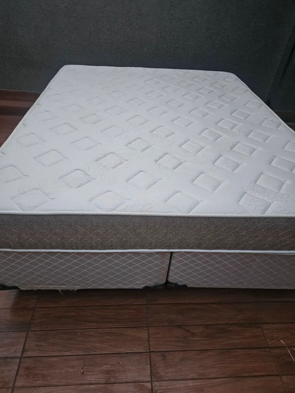 Cama Box Queen  - Foto 2