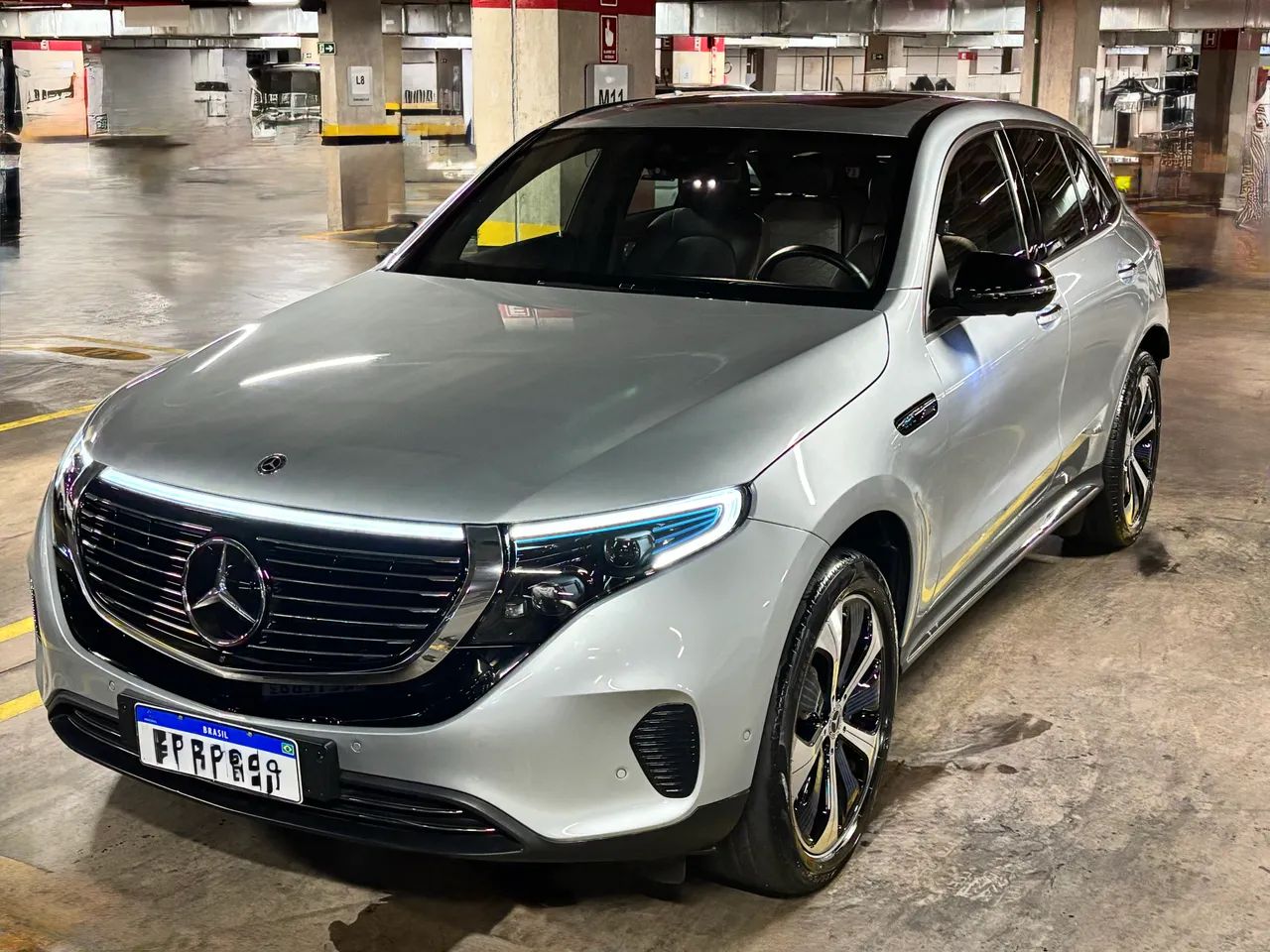 Mercedes-Benz EQC 400 4matic 408cv (elétrico) 2020