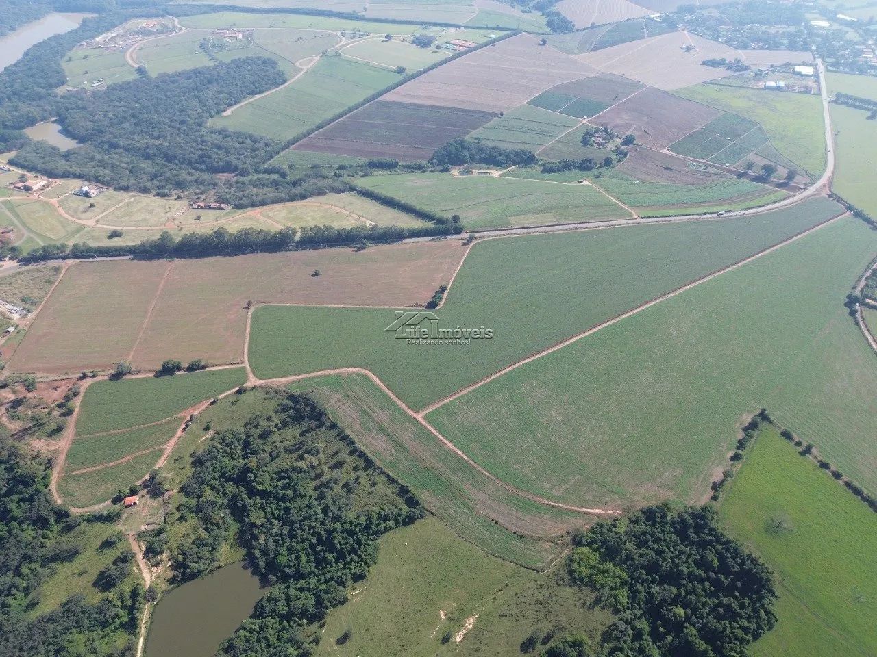 ÁREA À VENDA - MONTE MOR/SP (DIVISA COM SUMARÉ)