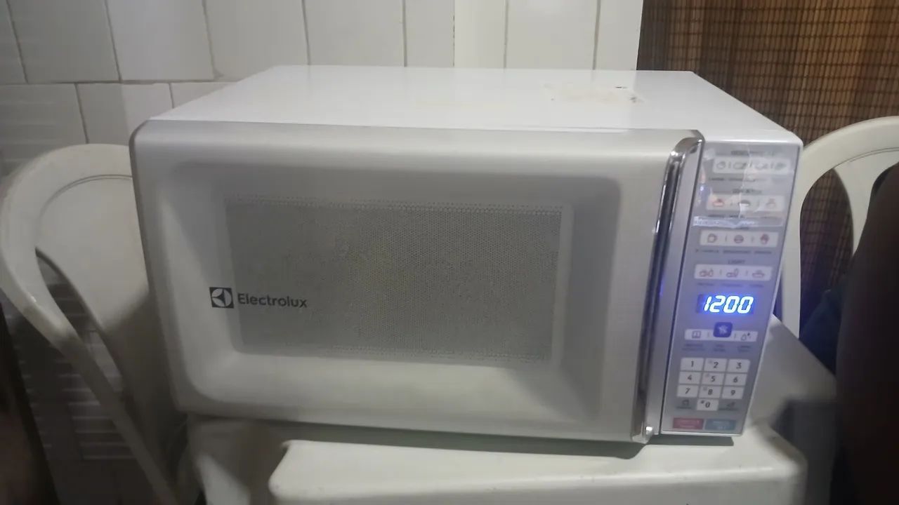 Vendo micro-ondas Electrolux - Foto 2