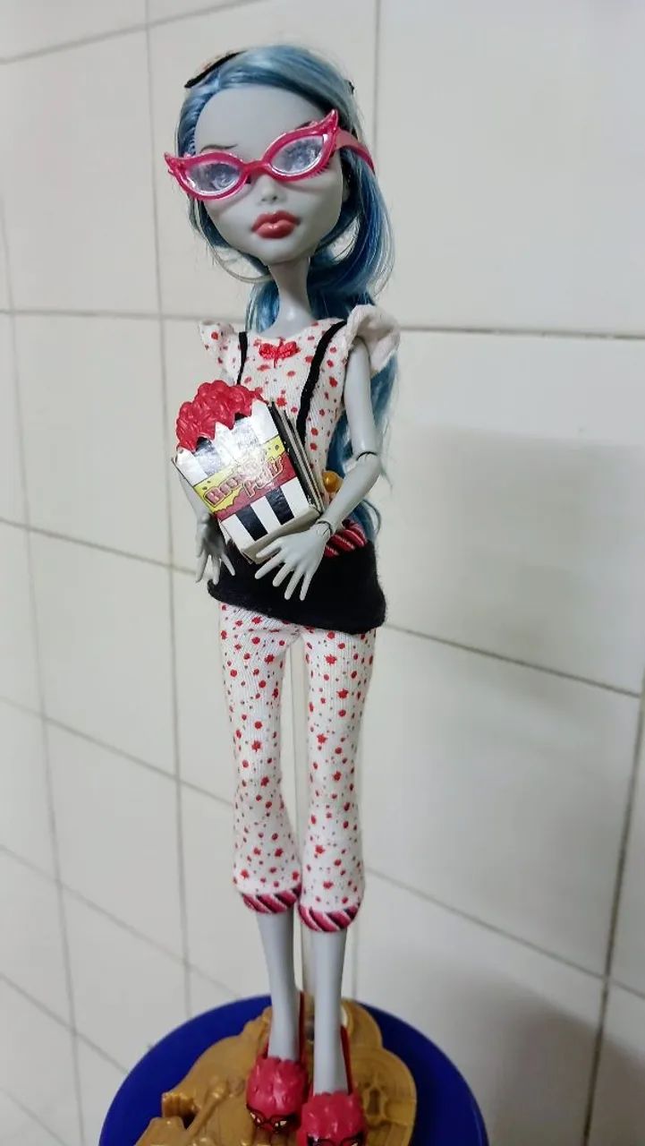 Boneca monster high com elástico preto antiga  - Foto 2