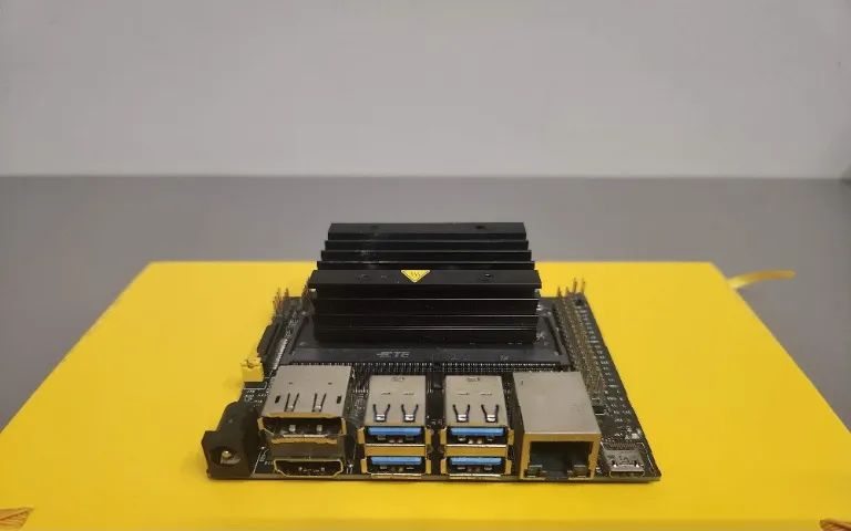 NVIDIA JETSON NANO 4GB (DEVELOPER KIT) - Foto 2