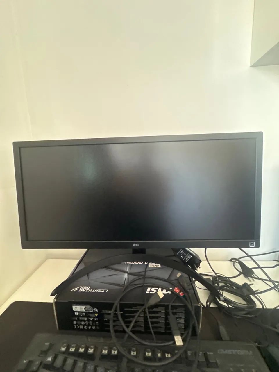 Monitor LG 25.7? à venda  - Foto 2
