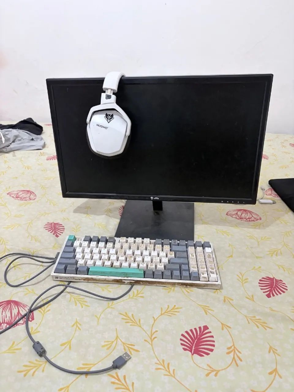 Teclado, Monitor e Headset