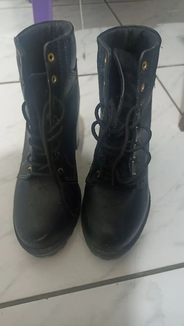 BOTA DE SALTO PRETA FEMININA MOLECA