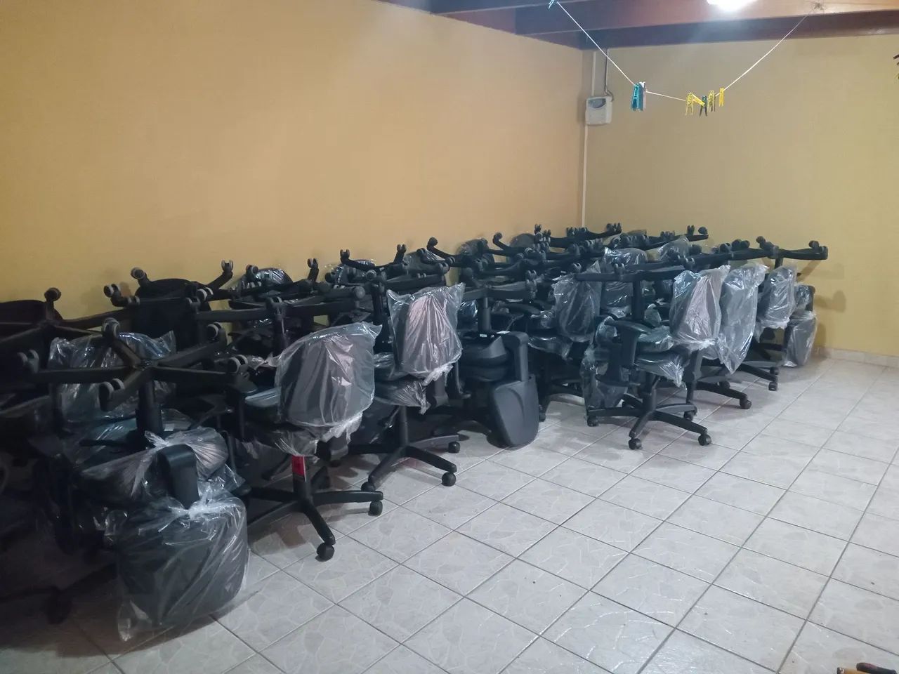 Lote de 13 cadeiras flexform NR17 
