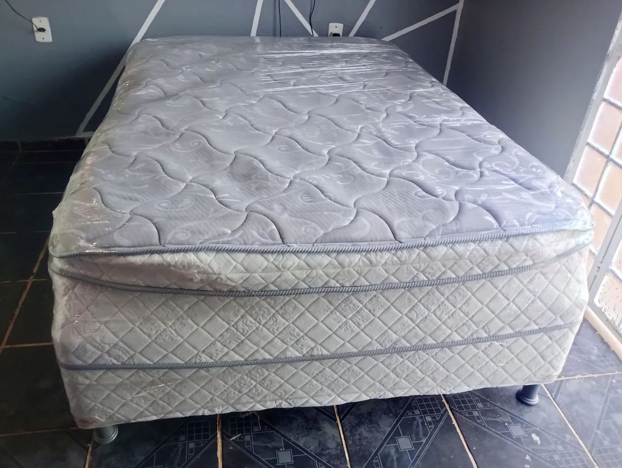 Cama Box Casal De Molas Ensacadas Semi Nova Higienizada  - Foto 3